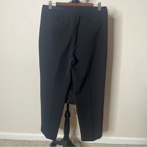 Athleta Women's Black Endeavor Drawstring Straight Leg Crop Pants Sz 8 - Picture 4 of 14